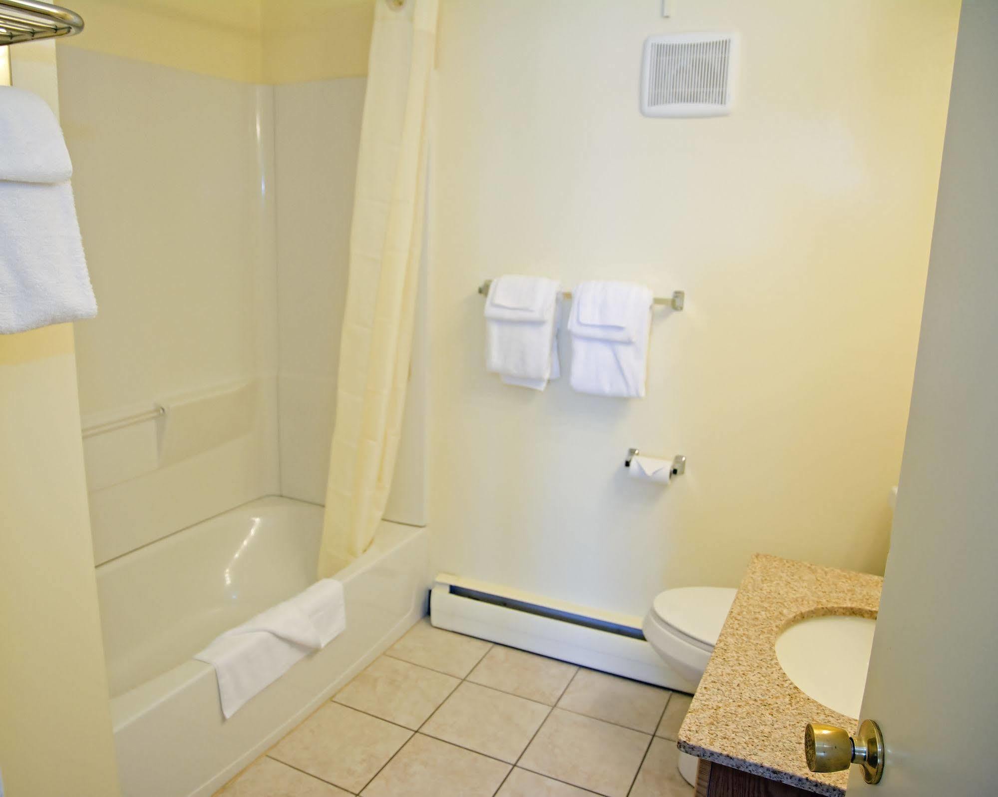 Travelers Inn Brunswick Extérieur photo
