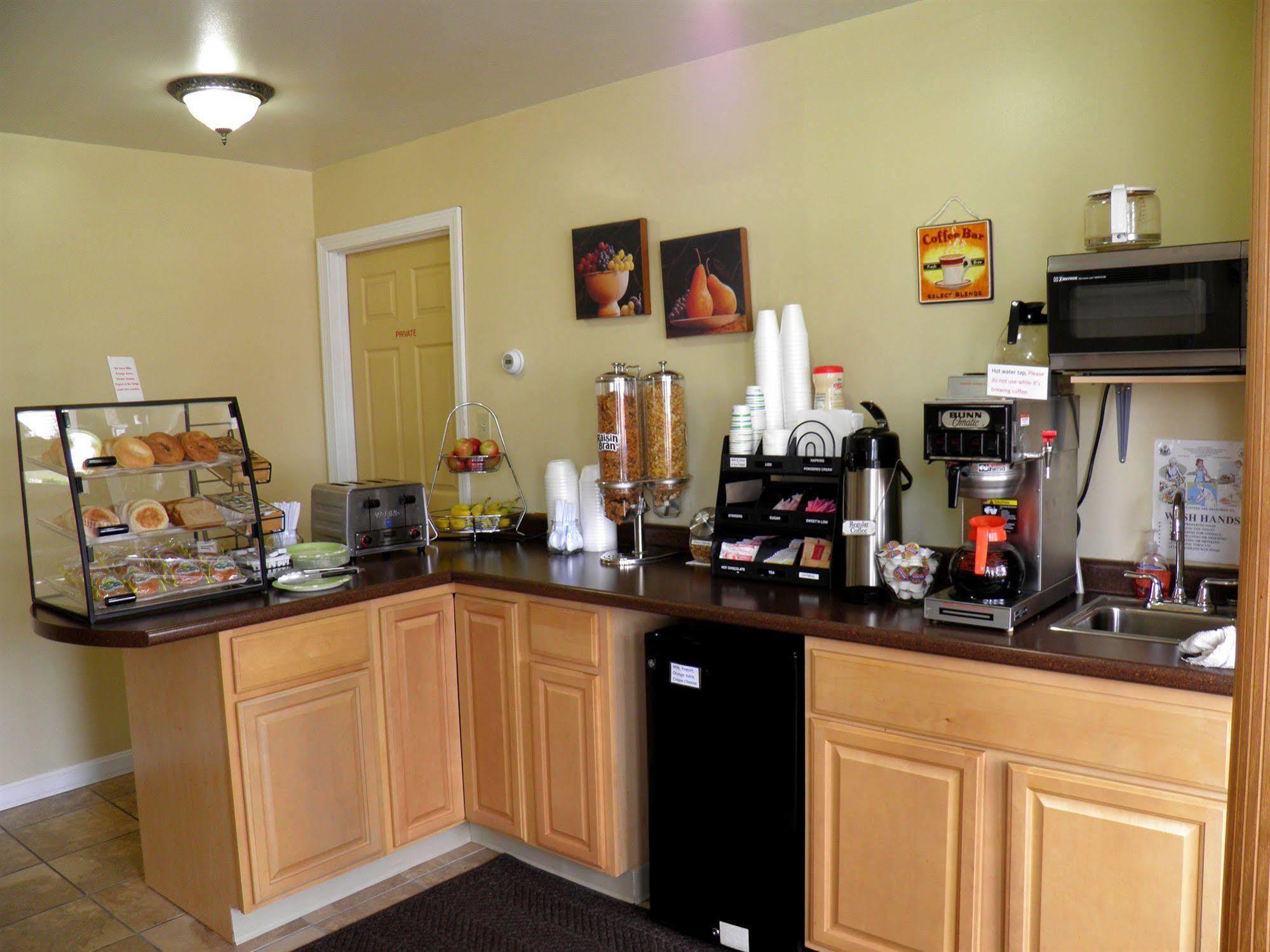 Travelers Inn Brunswick Extérieur photo