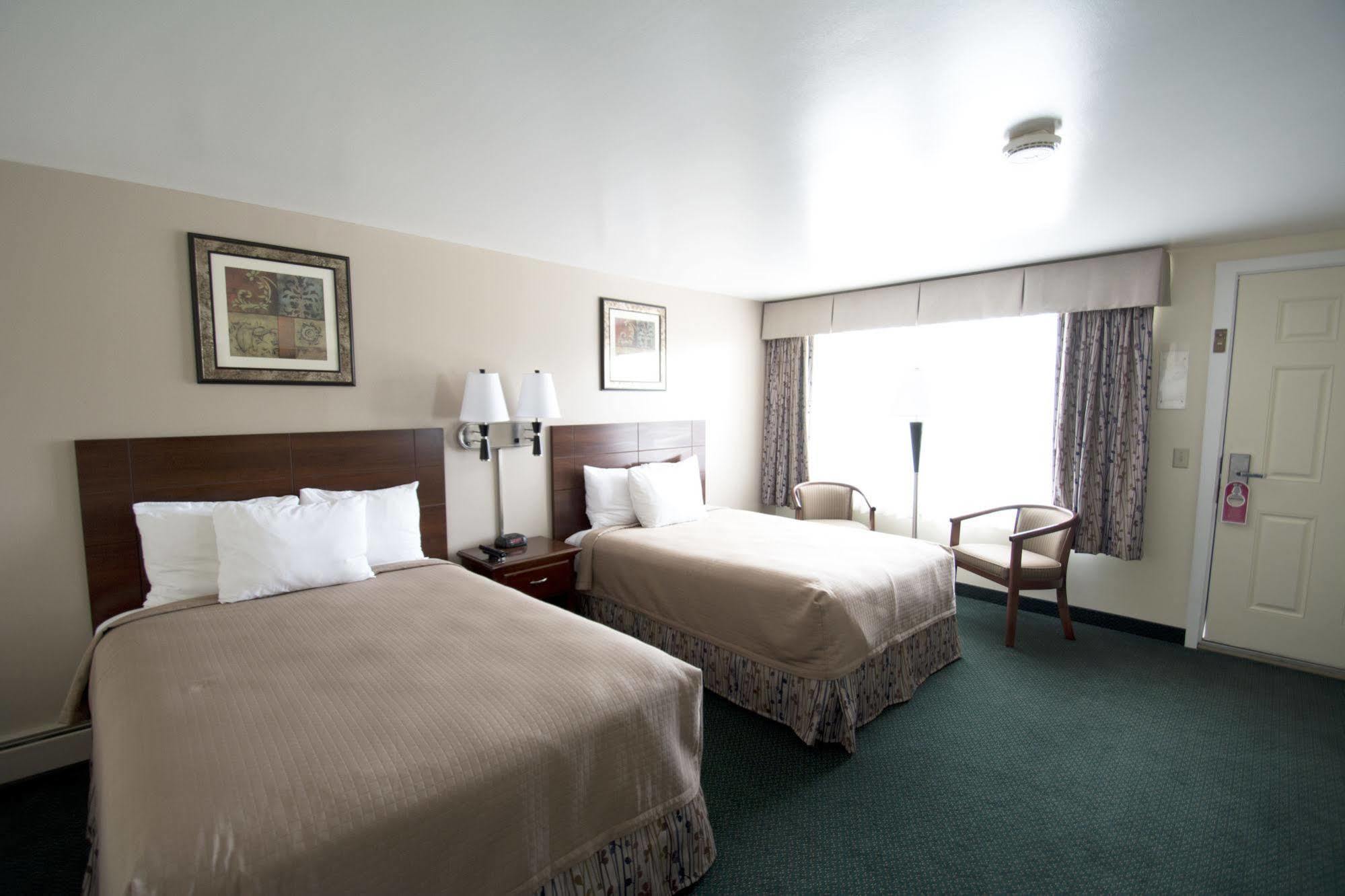 Travelers Inn Brunswick Extérieur photo
