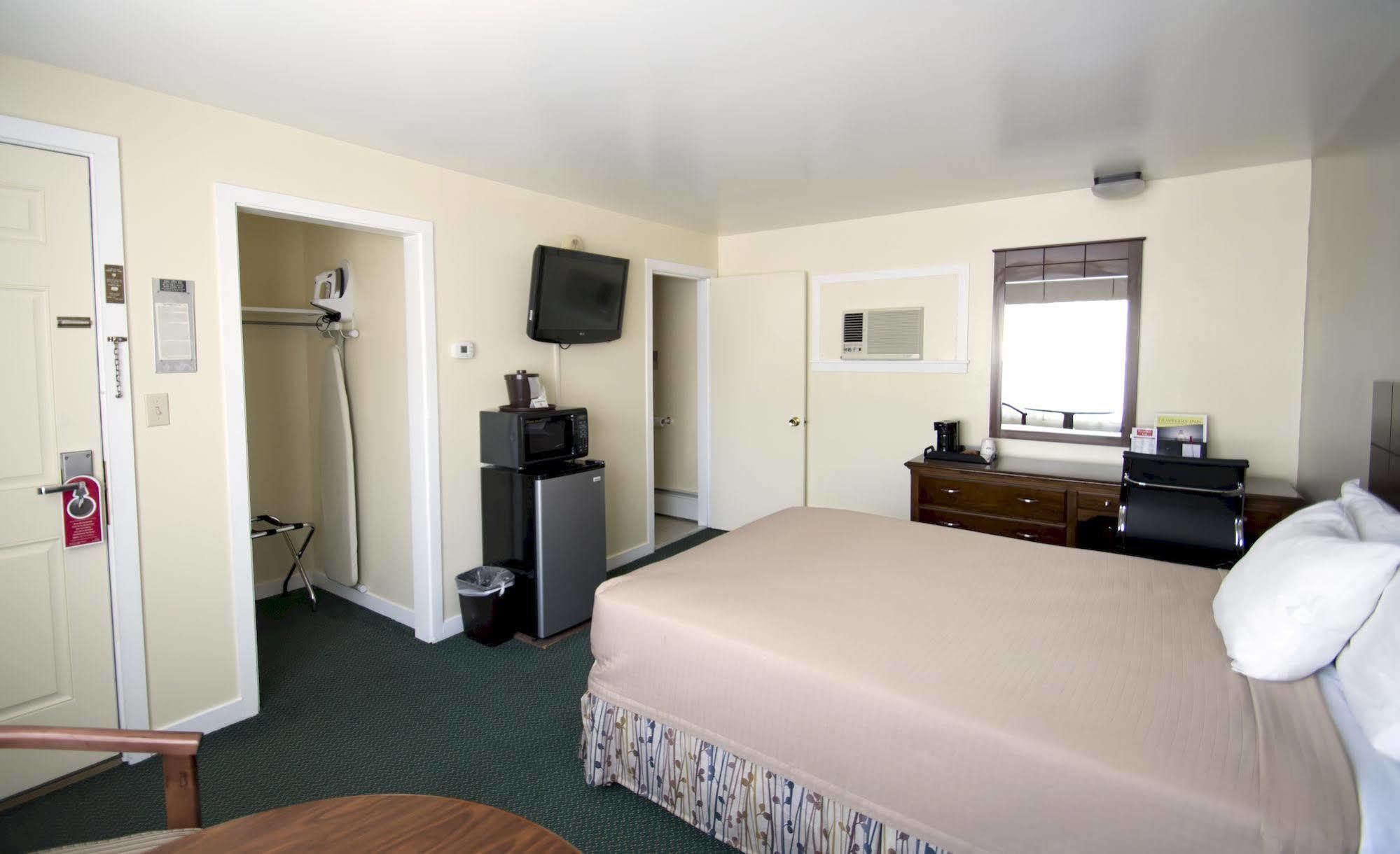 Travelers Inn Brunswick Extérieur photo