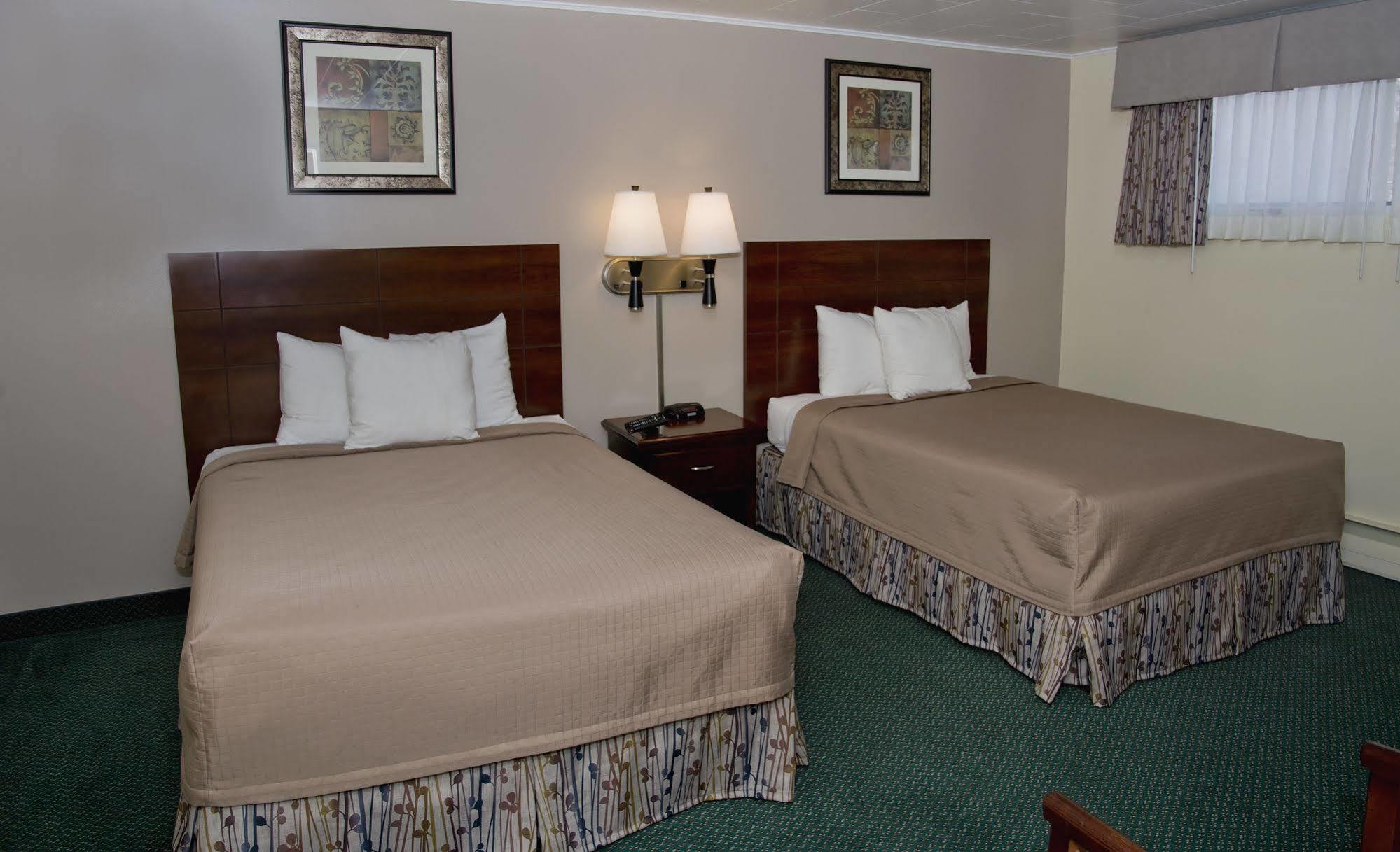 Travelers Inn Brunswick Extérieur photo
